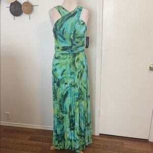 Xscape Green Maxi Pleated Dress Sz 8